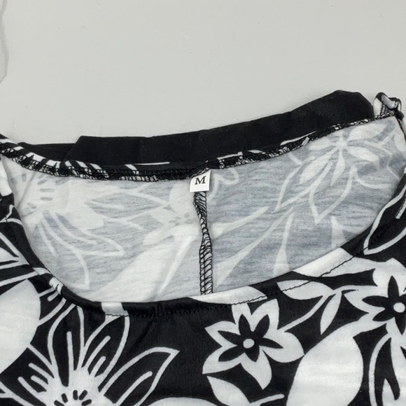 NWOT black and whited printed dress, size M(6) - Picture 6 of 7